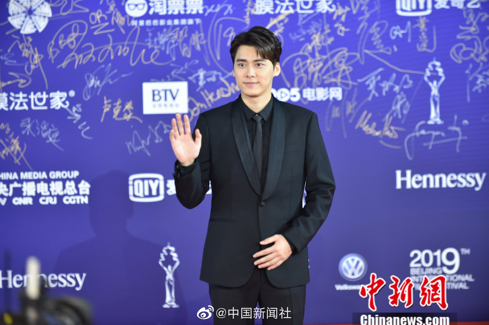 沉芙(1v2)筆趣閣