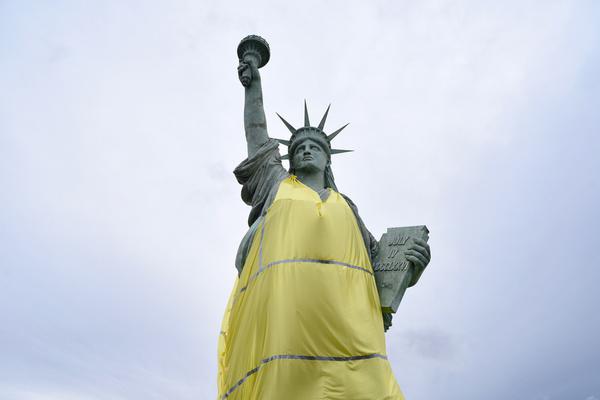 墮歡by輕舟辭鶴