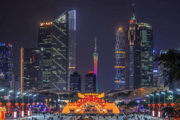 《清冷美人的神奇游戲》沈嘉玉