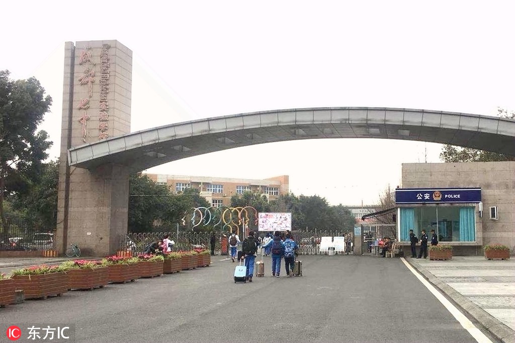 穿成玩具腫么破txt免費閱讀