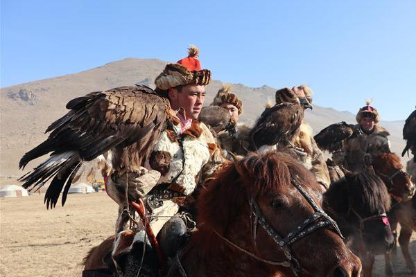 蠱惑txt青青綠蘿盤搜搜