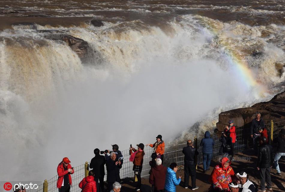 《他先愛上她的》by毛吉晉江