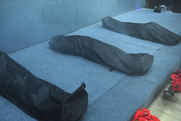 《應召男菩薩》by其女也免費閱讀