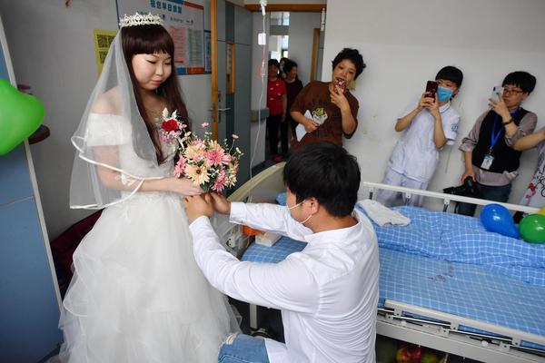 不滅神主周輕羽最新章節(jié)更新