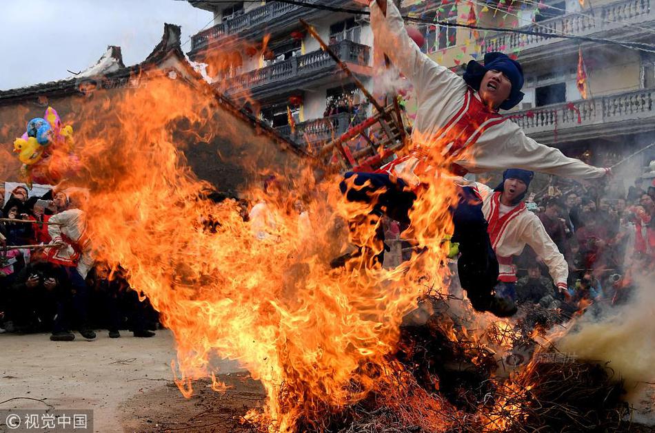 影帝總裁重生了筆趣閣免費(fèi)