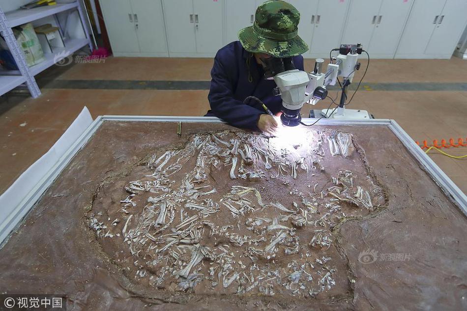 《一屋暗燈》by麥香雞呢全文免費閱讀