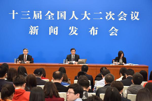 網(wǎng)戀對(duì)象是我哥骨科兄妹